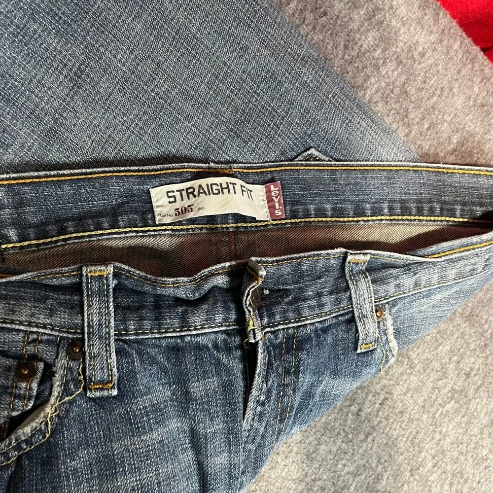 Levi Strauss 505 Straight Fit Jeans Mens 36x32 Medium Wash Blue Denim Pants